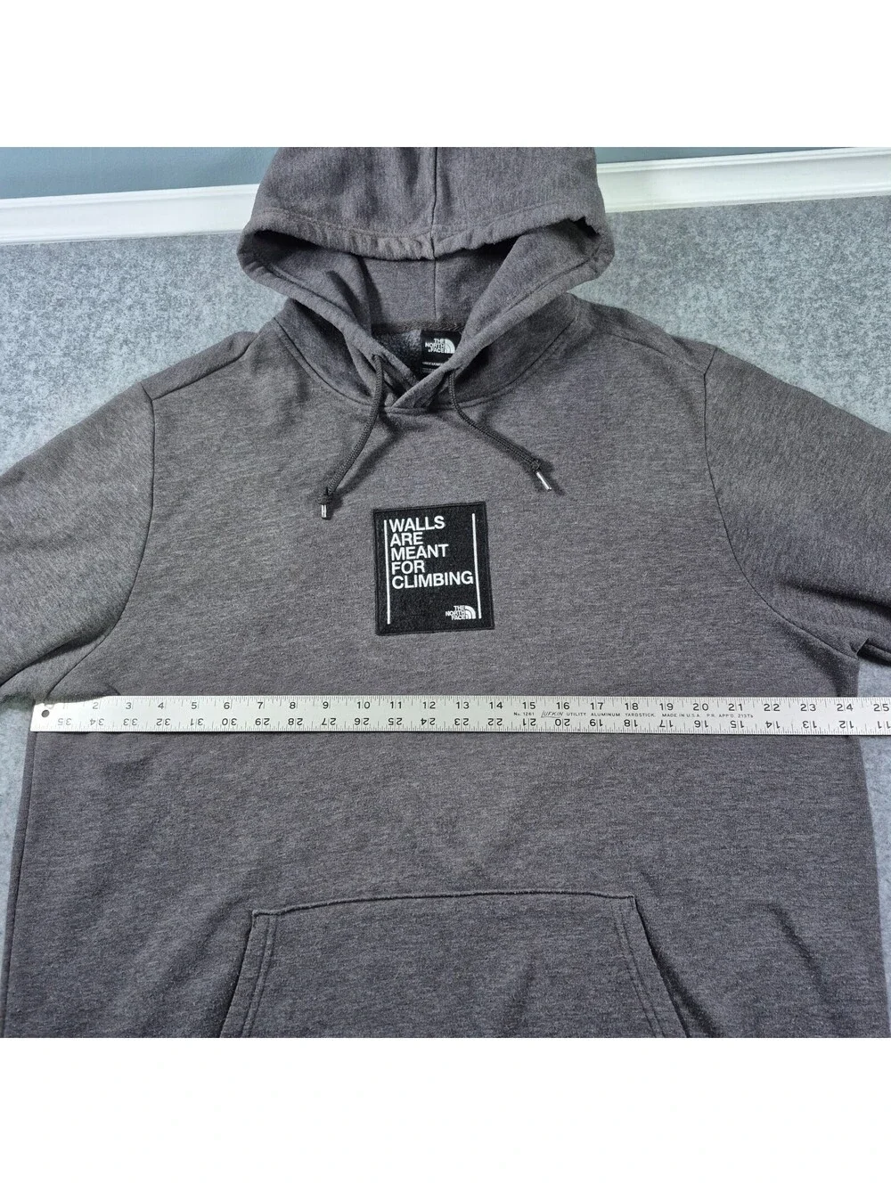 The North Face Men's XL Hoodie Gray 